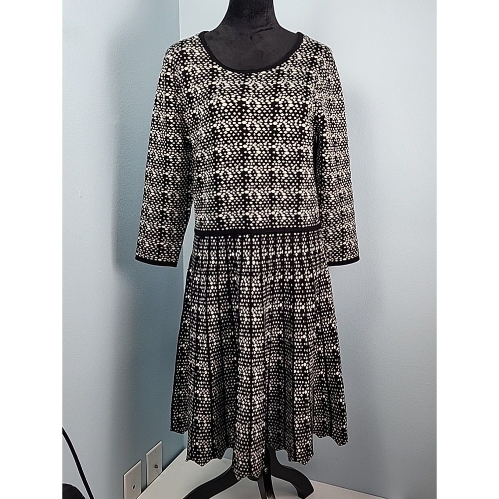 NEW Just Taylor Dress White Black Knit Sweater Dress Fit and Flare Stretch XL